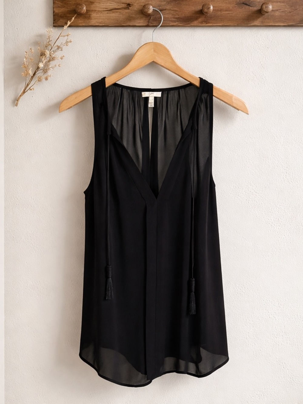 Joie Black Sleeveless V-Neck Tassel Tie Camisole